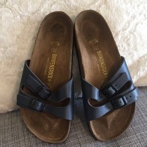 Birkenstocks size 8, Navy.